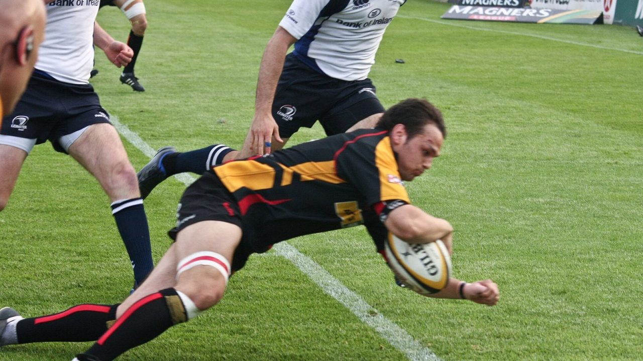 Newport Gwent Dragons player scoring a try against Leinster in 2008